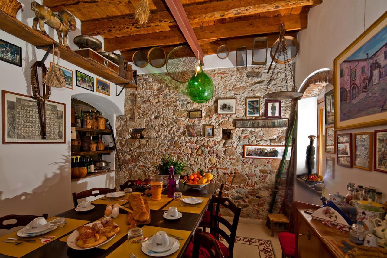 Casa Zafferano Pension Albenga Buitenkant foto