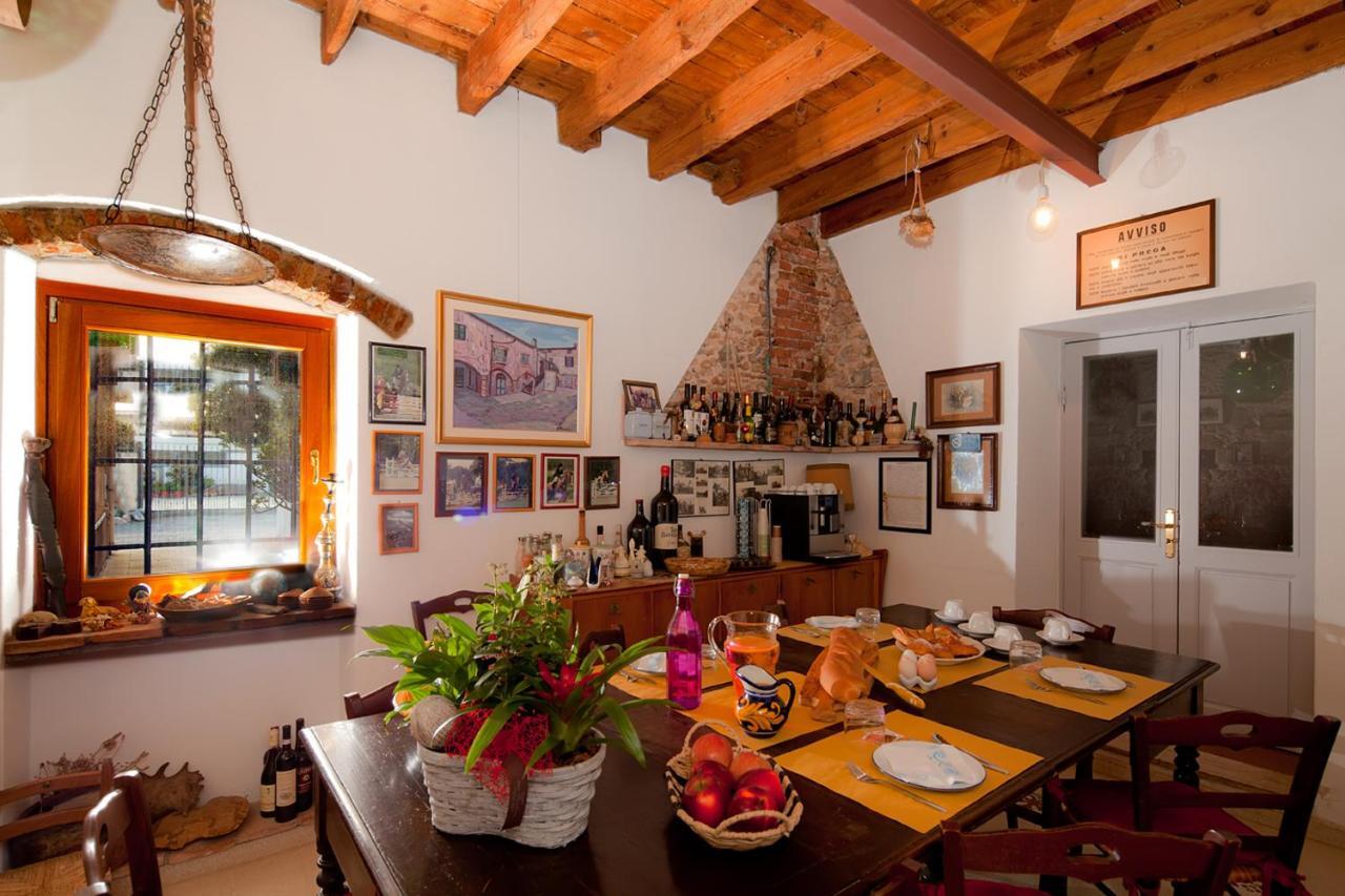 Casa Zafferano Pension Albenga Buitenkant foto