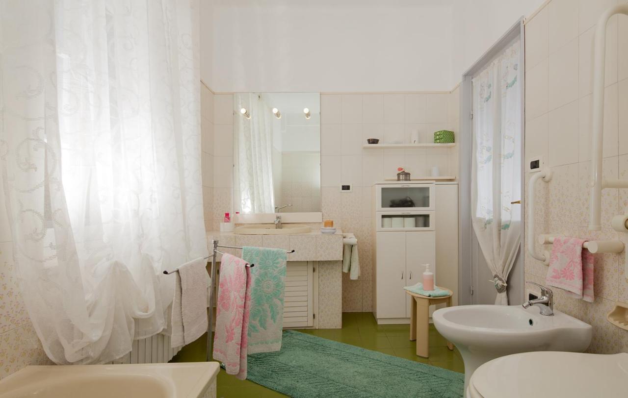 Casa Zafferano Pension Albenga Buitenkant foto